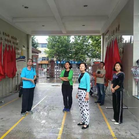 许昌市八一路小学文明志愿者在行动