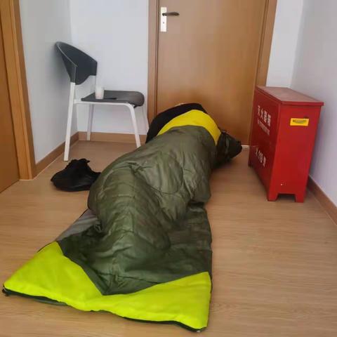 暖心服务诠释责任担当，客户为本彰显专业能力——黄浦支行营业部疫情期间积极服务，满足客户需求