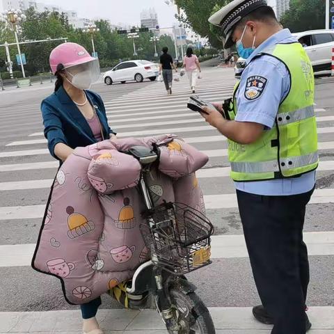 定陶交警大队开展交通秩序专项整治行动