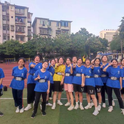 以梦为马，不负韶华。为梦想冲刺。