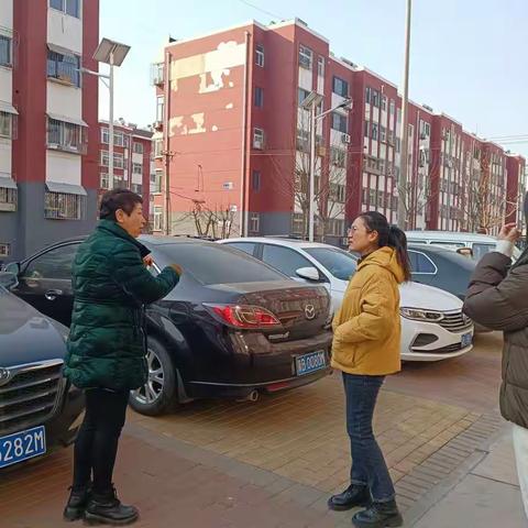 滦河街道晨光南里社区积极解决老旧小区改造遗留问题