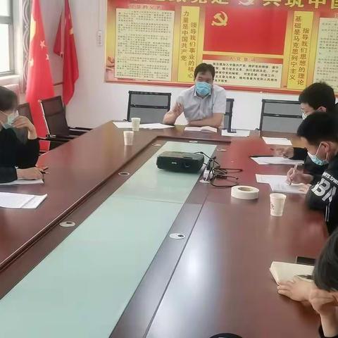 大吾乡中心校迎“省评”自查汇报会