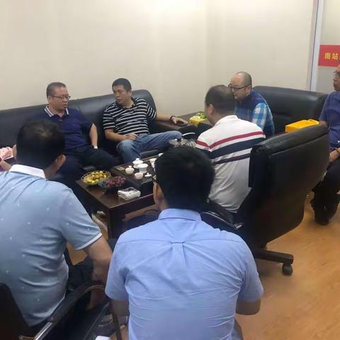 区政府常务副区长黄翔赴城门镇开展招商调研工作