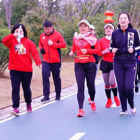 与冬奥会同行，约跑公益拍2