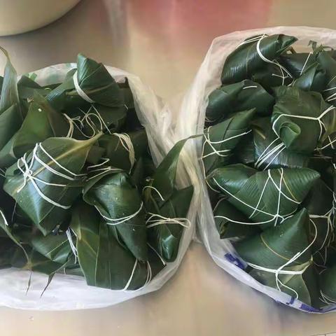 又到五月端午节      又闻粽叶飘香时