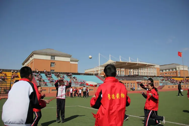 乐安中学举办首届春季趣味运动会