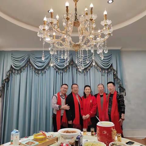 2022年2月5号相聚在一起，庆祝帅哥美女本命年！虎虎生威！虎年大吉！