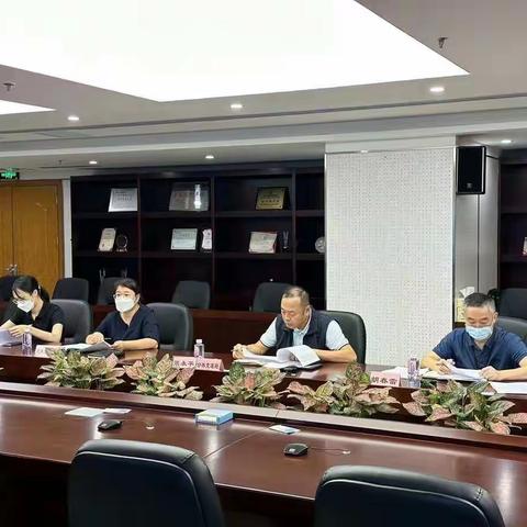 公共交通局召开出租车行业疫情防控工作通报会