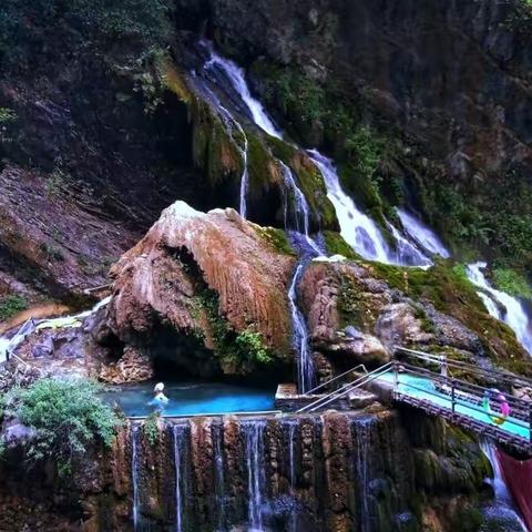 螺髻山，九十九里·温泉瀑布。📱