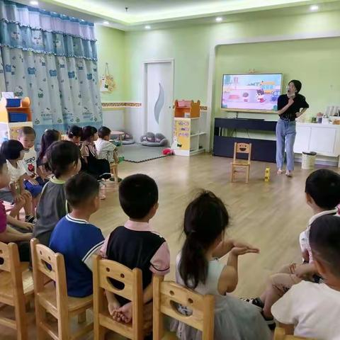 宁和幼儿园中二班九月份“喜迎开学季，快乐乐翻天”