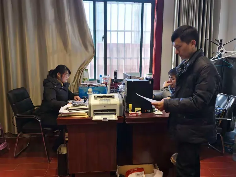 县纪委监委派驻县政协机关纪检监察组对驻在单位进行纪律作风专项检查