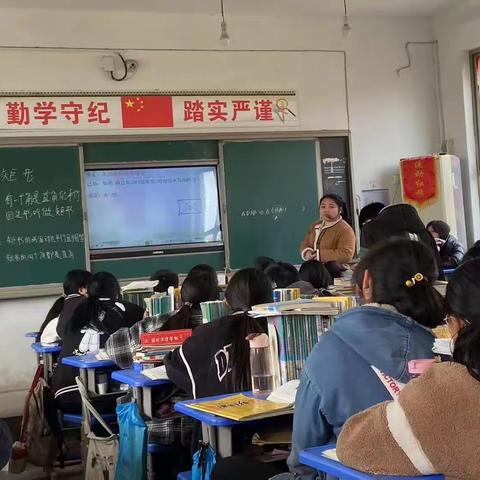 优质课堂竞风采，以赛促研共成长——记长葛市十六中数学组赛课