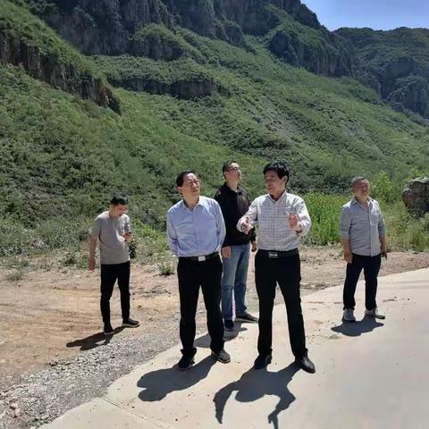 长治市畜牧兽医服务中心党委书记、主任到南岭村调研乡村旅游建设与脱贫攻坚工作