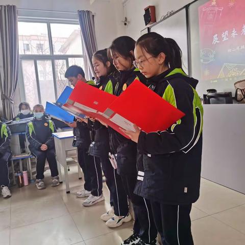 濮阳市油田五中七年级七班开展“庆元旦  迎新年”活动