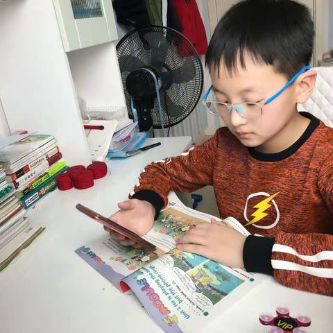 共同战“疫”，家校携手在行动----汉德园小学家访纪实。