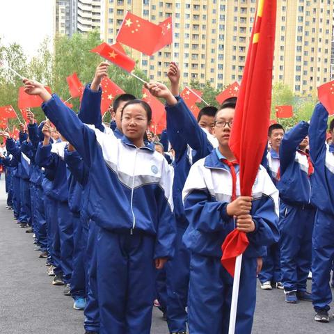 燃！乌鲁木齐市第五十六中学子用青春深情告白祖国