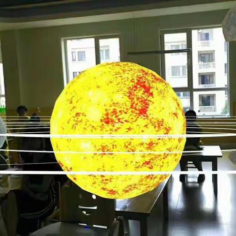 草原童星幼儿园，牵手外太空、引进AR科学实验与机器人