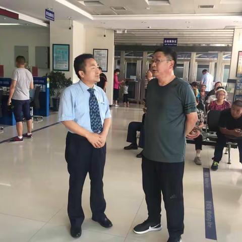 人民银行支付结算科金炳科长亲赴建行濮阳分行督导、调研“普惠金融一网通”推广工作。
