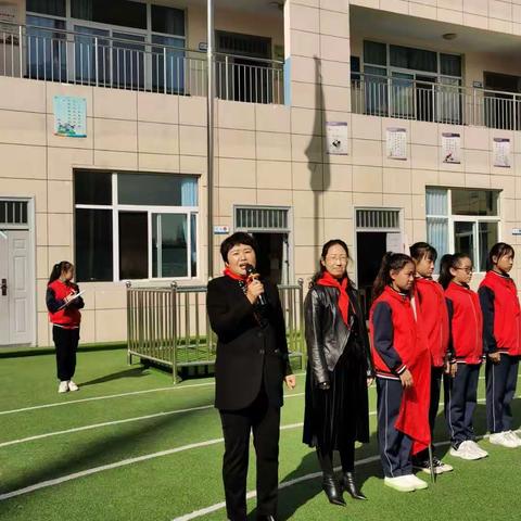 窊流小学“做新时代好队员”主题建队日活动