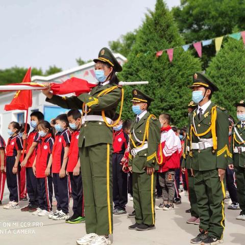 白土岗回小开展“童心童乐，争当先锋”庆“六一”儿童节活动