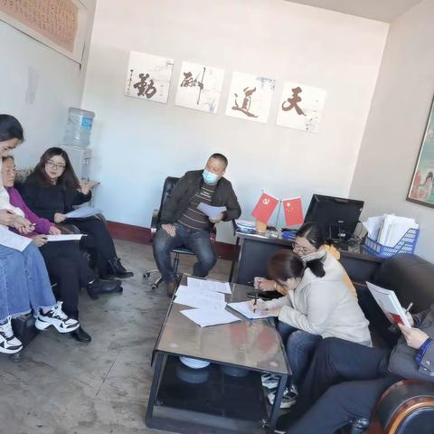 让教研成为师生成长的助力———下白霜小学教研活动