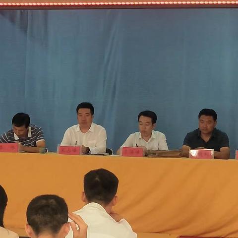 哈拉道口学区中心校2019学年度中学质量总结暨2020学年度质量提升动员大会