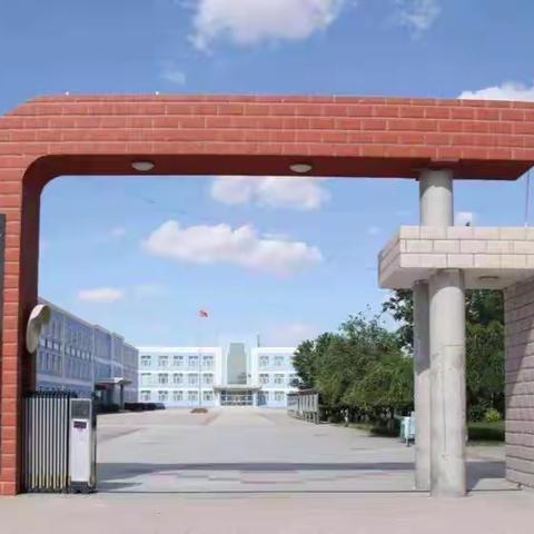 苏尼特右旗汉授初中语文名师工作室开展“主题阅读”课型展示汇报活动