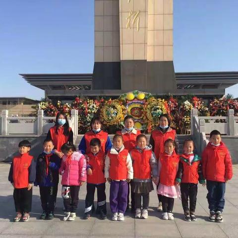 缅怀革命先烈，弘扬民族精神清明节烈士陵园扫墓