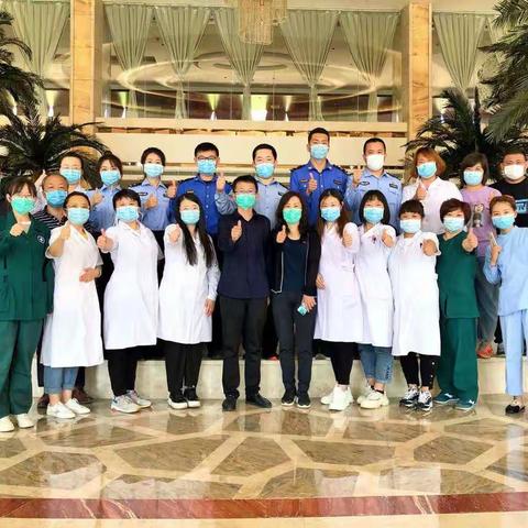 疫情之下，携手共担!我们一起共抗疫情，致敬特殊时期的美丽逆行者，致敬在每一个岗位上守护、坚持的你!