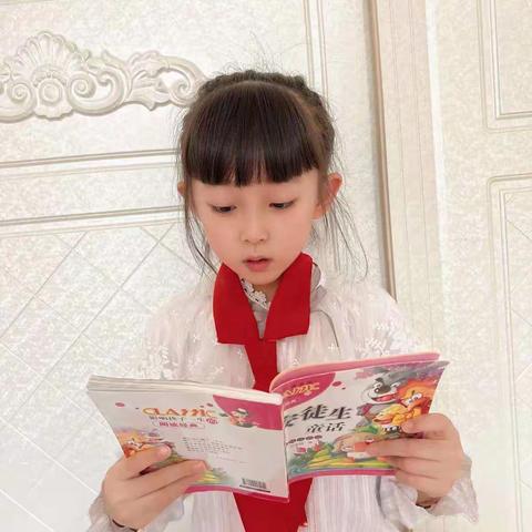 书香润泽心灵·读书点亮人生