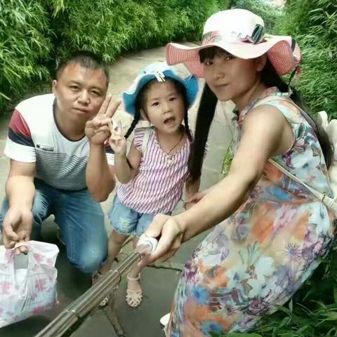 一家人这几年云南之旅