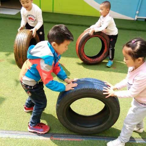 艺贝明星幼儿园家庭教育美篇第五条《小天地的自由》