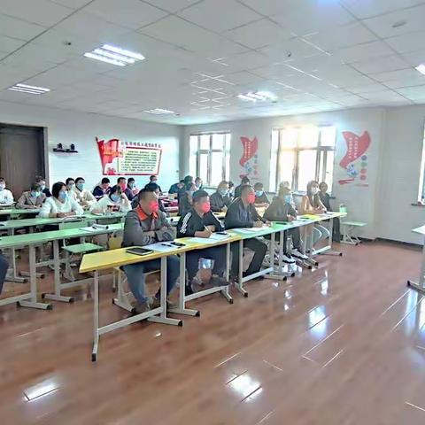 国赛选手深入电信工程系进行说课汇报