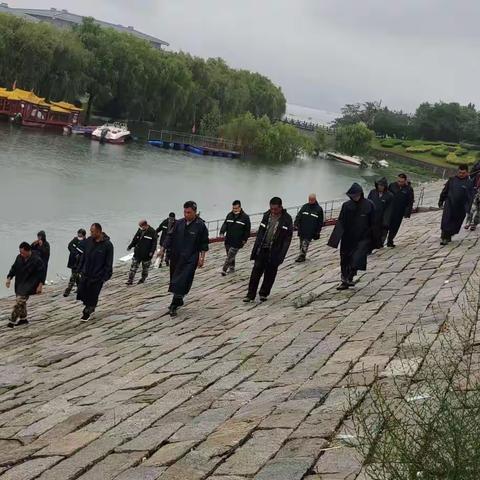 以雨为令，雨情就是命令——国有马鞍山林场前往雪野湖大坝全力做好防汛工作