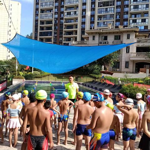 化茧成蝶，入水即鱼——绥宁碧桂园游泳馆学员们的蜕变之路