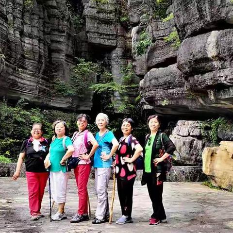 恩施行（三、梭布垭石林+女儿城）