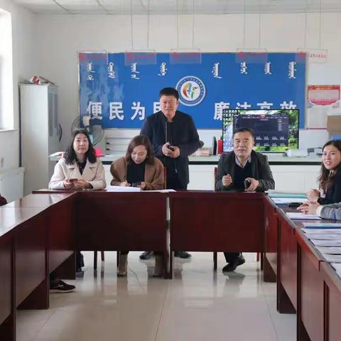 用实际行动助力脱贫攻坚---天山六中组织开展扶贫日走访慰问活动