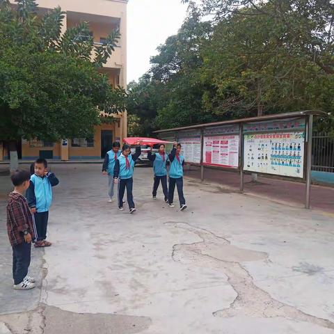 白沙镇东风分校“弘扬雷锋精神，做新时代好少年”