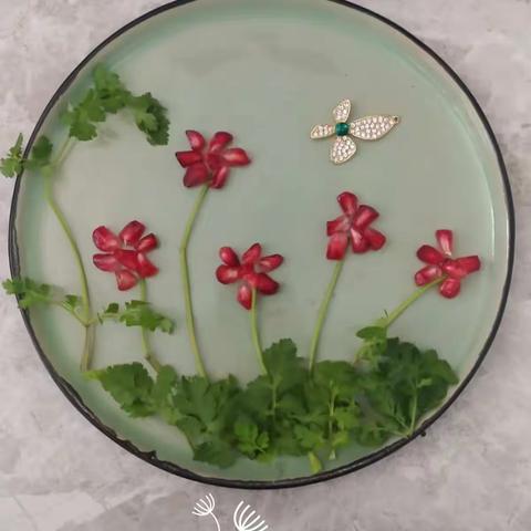 “双减”下陶小4.2班的水果创意拼盘