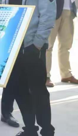 区委副书记 政府区长张如红现场办公 解决教育项目难题