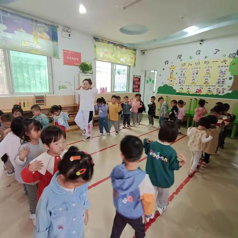 初秋相遇 “幼”见美好【豫灵镇实验幼儿园】小三班