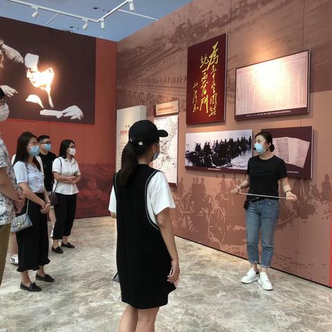 太平人寿辽宁分公司档案管理员到省档案馆开展参观交流活动