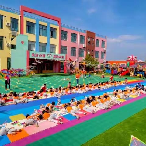 【班级风采】小托班——爱的行动——“三八妇女节”活动纪实