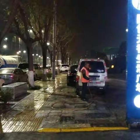 做好第二次绿化植物春灌工作