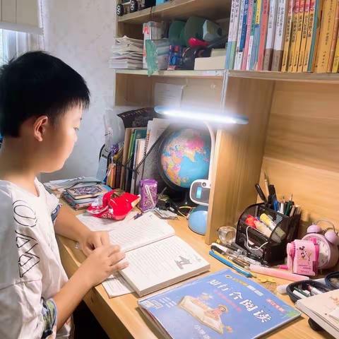 多姿多彩的暑假！——404吴梓洋