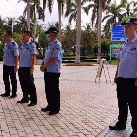 孙文利政委到龙华大队检查指导"实战练精兵•护航二十大”全警实战大练兵综合演练科目训练情况