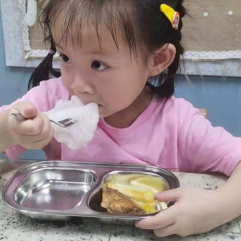 美味“食”光，美时美刻——秀屿区机关幼儿园自助餐活动