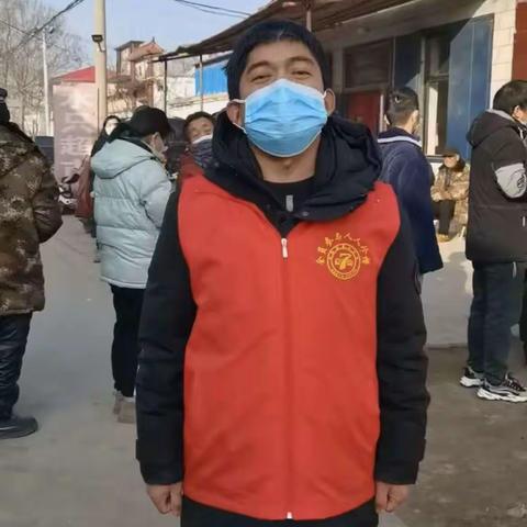 轻伤不下火线——记安阳县第七中学彭五德