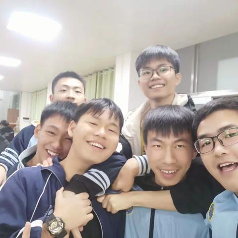 高三毕业班见缝插针，忙里偷闲的快乐周末