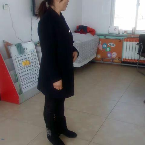 沙流河镇皇亲庄幼儿园防震逃生演练